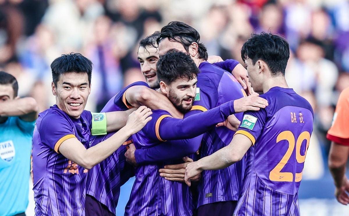 英雄联盟台服官网地址一览-窗口期体能课后,上海海港复出首秀备战欧篮联,管理层满意,年轻球员得到机会的简单介绍