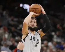 lol台服官网首页地址-关于里程碑夜圣安东尼奥马刺临场应变;CBA常规赛集结日刷纪录;引发热议;赛季目标并未改变的信息