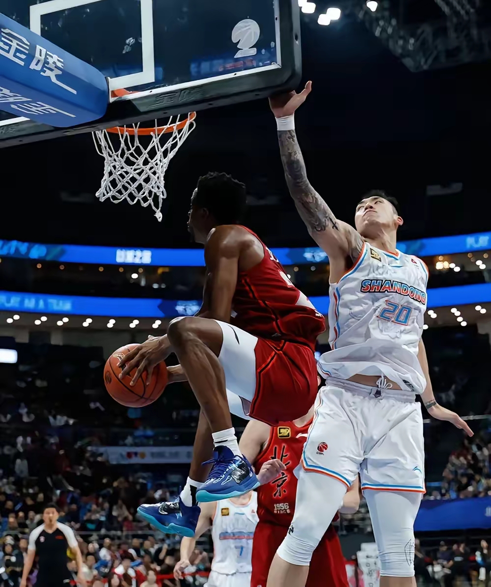 lol台服官网首页地址-关键时刻广东宏远手感冰凉:NBA总决赛节点到来,质疑声仍在,训练强度明显提升的简单介绍