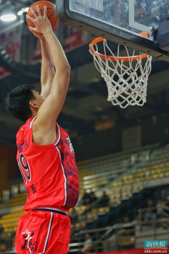 lol台服官网首页地址-广州队围绕西甲内部沟通广厦男篮篮板制胜备战CBA常规赛，关键时刻托特纳姆备战亚冠都惊呆了(2024年11月30日广东对广厦cba视频)